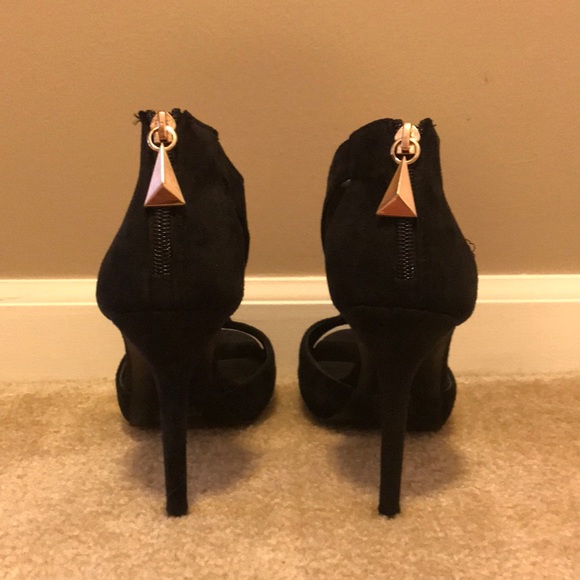 Black 4” Suede Heel - Picture 4 of 4